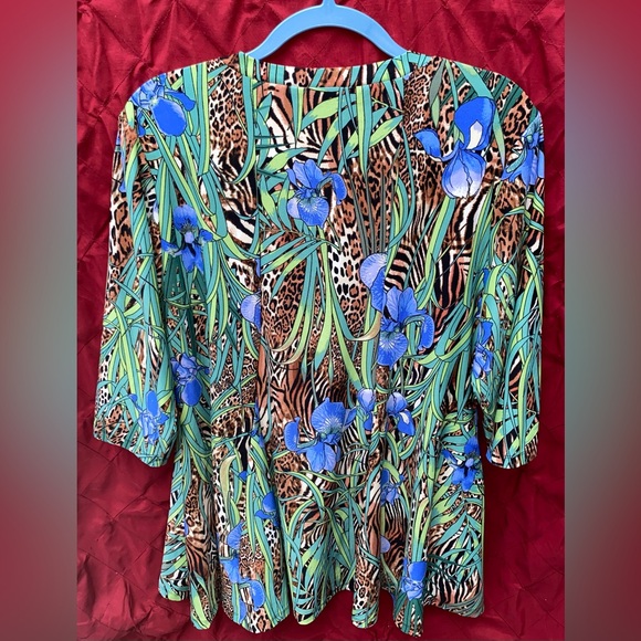 Attitudes by Renee Animal Iris Print Liquid Knit Tunic Blouse - Picture 4 of 5